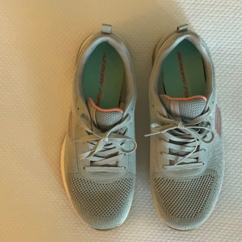 Skechers Light Gray Athletic Shoes